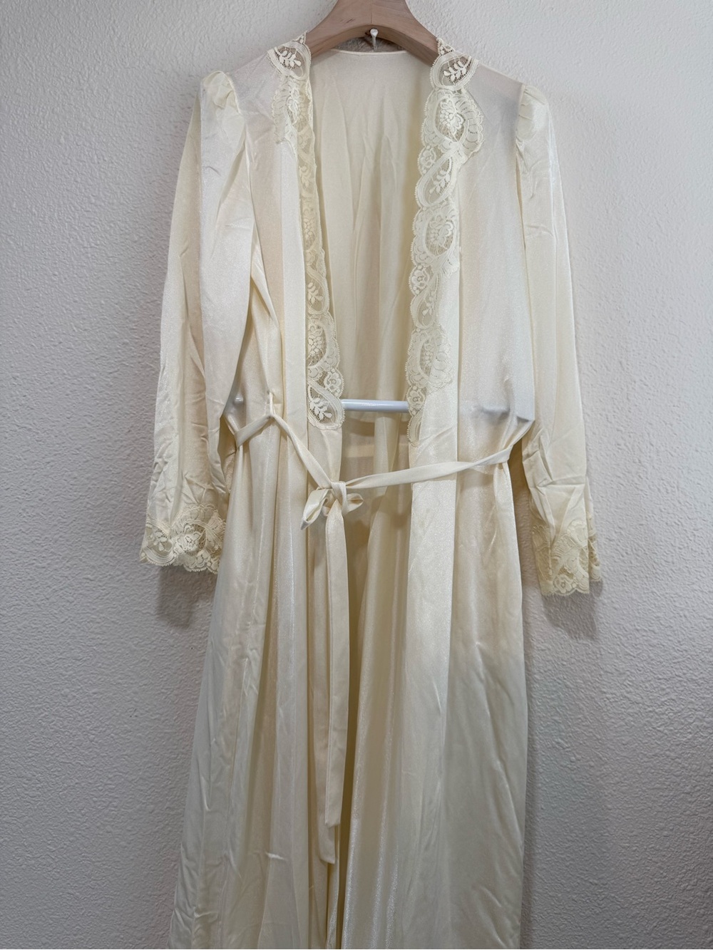 Olga Cream Lace-Trim Long Robe